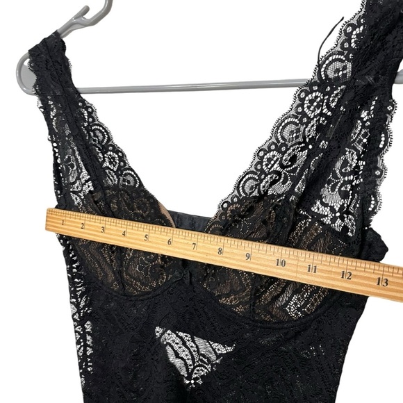 Intimissimi Eleonora Lace Slip Women’s Size XS Black V-Neck Adjustable Straps - Picture 10 of 12
